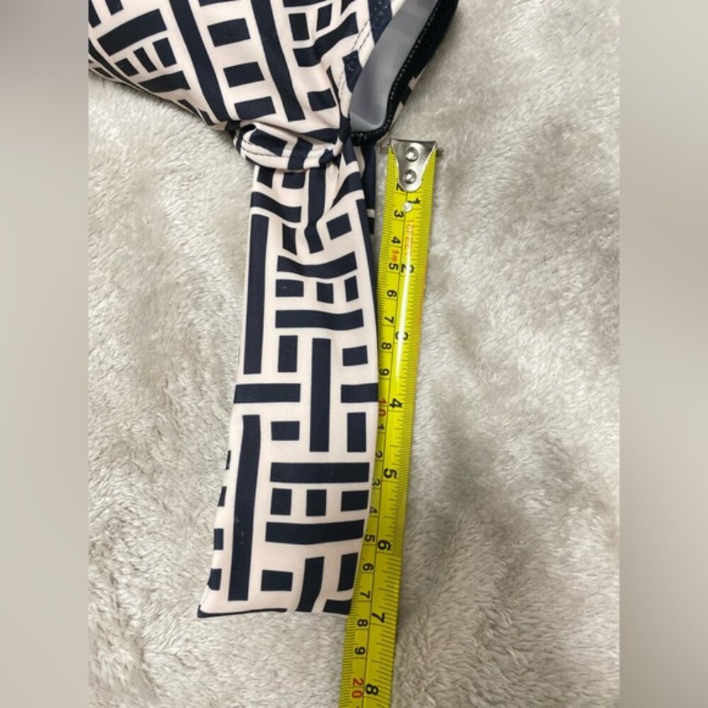 Geometric Patterned One-Piece Swimsuit - Picture 16 of 16